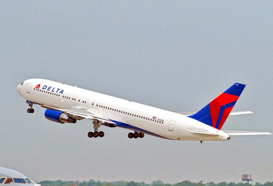Delta (c) Delta Airlines