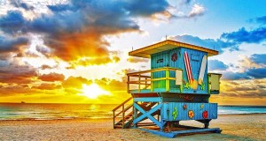 Neue Strand-Häuschen für Miami Beach MiamiBeach Sunset Photo (c) Credit GMCVB