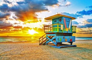 Neue Strand-Häuschen für Miami Beach MiamiBeach Sunset Photo (c) Credit GMCVB