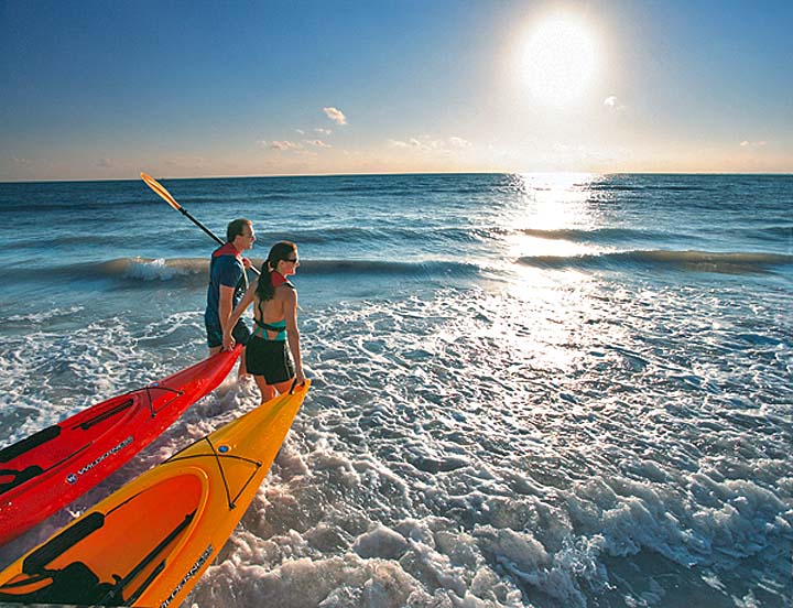 Kayaking (c) The Beaches of Fort Myers & Sanibel