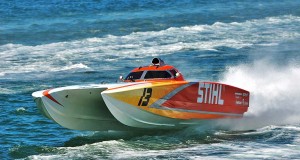 Meeresfrüchte und tausende PS in St. Pete Clearwater Clearwater Superboat National Championship (c) LOREN MORRISSEY;