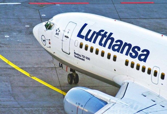 Lufthansa Boeing B 737-500 (c) Ingrid Friedl / Lufthansa: