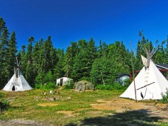 Liebesinsel in Manawan (Quebec) Tipis (cc) SDUBROCA;