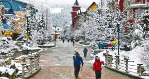 Gute Gründe für einen Winterurlaub in British Columbia Whistler Village (c) Explore BC