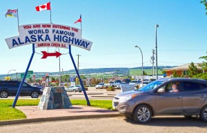 Der Alaska Highway wird 75 Alaska Highway (cc) Arthur T. LaBar;