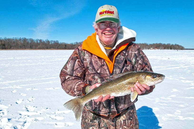 Eis-Fischen (c) Paul Stafford; Explore Minnesota