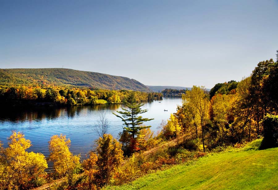 Connecticut River bei Bellows Falls (c) Stephen Goodhue, Vermont Office of Tourism and Marketing