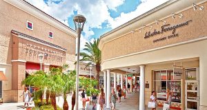 Hotel-Shuttle der Orlando Premium Outlets Simon Premium Outlets (c) SIMON PROPERTY GROUP, L.P.