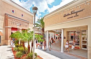 Hotel-Shuttle der Orlando Premium Outlets Simon Premium Outlets (c) SIMON PROPERTY GROUP, L.P.