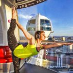 Yoga im High Roller © Caesars Entertainment