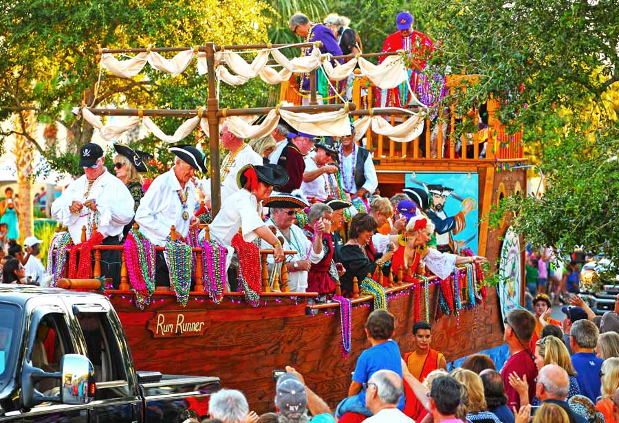 Pirates of the High Seas Festival vom 7.-9. Oktober 2016: Das „Pirates of the High Seas Festival“ begeistert Groß und Klein mit Paraden, Shows im Schwertkampf sowie einem großen Feuerwerk am Abend. www.visitpanamacitybeach.de