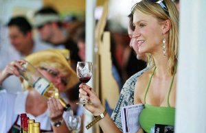 Texas im Rausch der Rebe People's Choice Wine Tasting Classic © Grapevine Visitor and Convention Bureau