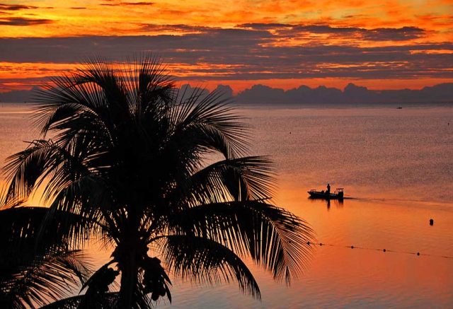 Islamorada Sunrise (c) Florida Keys News Bureau Photo by Andy Newman