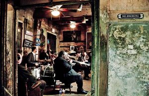 Bonnie & Clyde – außergewöhnliche Touren in Louisiana Preservation Hall (c) Werner Krug