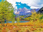 Ungewöhnliche Wege durch das herbstliche Colorado Maroon Bells im Herbst (c) Colorado Tourism Office