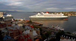 Queen Mary ankert in La Baie, Quebec
