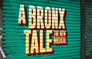 Robert De Niro zieht mit „In den Straßen der Bronx“ ins Broadway A Bronx Tale © The Broadway CollectionA Bronx Tale © The Broadway Collection