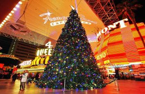 Weihnachtliche Festtagsstimmung in Las Vegas Christmas Tree Lighting (c) LVCVA