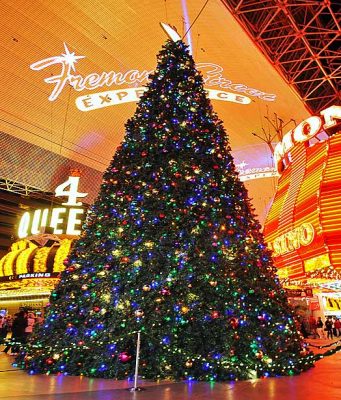 Weihnachtliche Festtagsstimmung in Las Vegas Christmas Tree Lighting (c) LVCVA