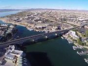 Heißer Wintersport am Lake Havasu in Arizona