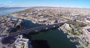 Heißer Wintersport am Lake Havasu in Arizona