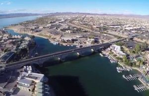 Heißer Wintersport am Lake Havasu in Arizona