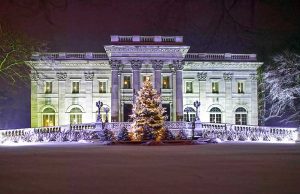 Winter in Neuengland: Karneval, Snodeo und Weinverkostung Herrenhaus in Newport (c) John Corbett