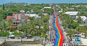 Florida Keys & Key West gedenken Schöpfer der Regenbogenfahne Key West Rainbow Flagge (c) Andy Newman / Florida Keys News Bureau
