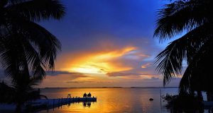 Florida Keys & Key West bringen Licht ins Dunkel Sonnenuntergang bei Bay Harbor (c) Rob O'Neal