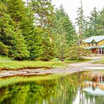 Haida House at Tllaal (c) Jonview Canada / Via Produkt Sarina Keil
