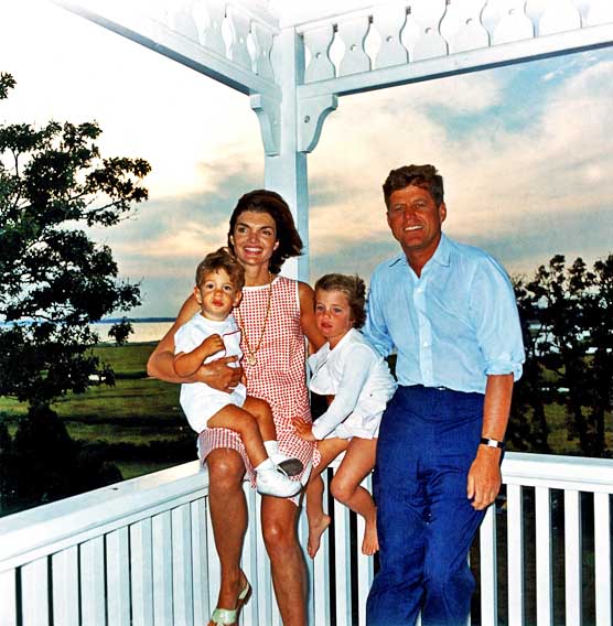 President Kennedy and his family, Hyannis Port.(c) Cecil Stoughton, White House/John Fitzgerald Kennedy Library, Boston