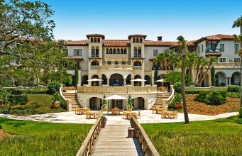 Forbes Travel Guide ehrt das Sea Island Resort in Georgia mit vier Five-Star Awards The Cloister at Sea Island (c) Sea Island