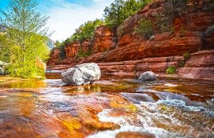 Arizonas State Parks feiern 60. Geburtstag Sedona slide rock State Park (c) Arizona Office of Tourism