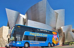 Onboard-Entertainment-System für megabus in den USA und Kanada megabus at Disney Hall (c) megabus