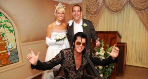 Auf den Spuren von Elvis Presley Elvis Presley Double (c) GetYourGuide