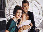 Wie das Newseum großartige Kennedy-Fotos rettete John, Jacqueline and Caroline Kennedy (c) Estate of Jacques Lowe