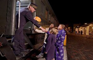 Der weihnachtliche Polar Express startet in Williams Grand Canyon Railway Polar Express (c) Arizona Office of Tourism