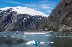 Carnival weitet Alaska-Angebot aus Carnival Miracle in Tracy Arm - Alaska