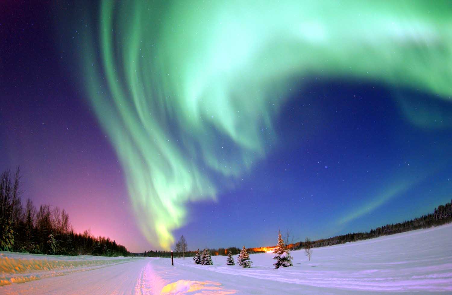 Alaska -- The Aurora Borealis, (c) U.S. Air Force photo by Senior Airman Joshua Strang