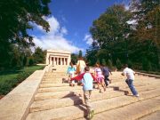 Abraham Lincoln in Kentucky ABRAHAM LINCOLN BIRTHPLACE NATIONAL HISTORICAL PARK (c) Kentucky Tourism