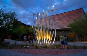 Scottsdale beeindruckt als Hotspot für öffentliche Kunst Diamond Bloom (c) Sean Deckert / Scottsdale Public Art