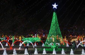 Weihnachtsstimmung in Oklahoma Xmas Tree Oklahoma City (c) Oklahoma Tourism