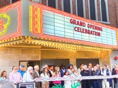Erster Teil des größten privaten Country-Museums eingeweiht Eröffnung Konzerthalle Ellis Theater (c) Visit Mississippi