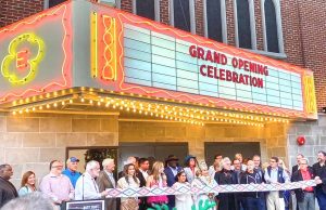 Erster Teil des größten privaten Country-Museums eingeweiht Eröffnung Konzerthalle Ellis Theater (c) Visit Mississippi