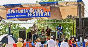 In Mississippi beginnt die Saison der Musikfestivals Bentonia Blues Festival (c) Visit Mississippi