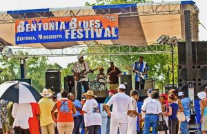 In Mississippi beginnt die Saison der Musikfestivals Bentonia Blues Festival (c) Visit Mississippi