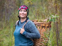 Indigene Abenteuer in der Wildnis Saskatchewans Michela Carrière (c) Tourism Saskatchewan