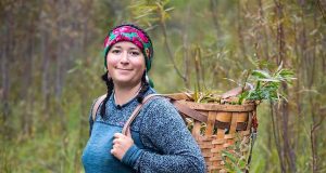 Indigene Abenteuer in der Wildnis Saskatchewans Michela Carrière (c) Tourism Saskatchewan