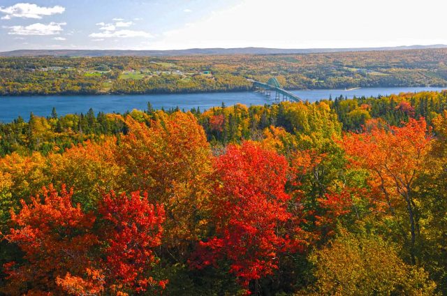 Herbst in Nova Scotia © Wally Hayes