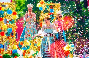 Visit San Antonio Battle of the Flowers Parade (c) Visit San Antonio